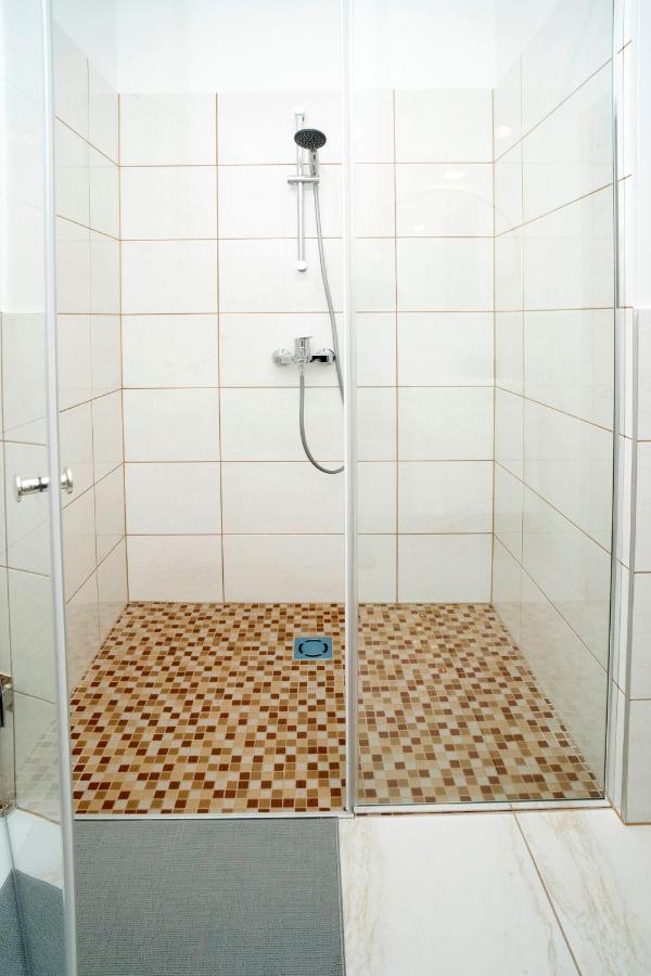 Central Station Apartment No8 Kaunas Ngoại thất bức ảnh